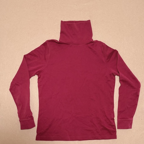 L.L. Bean Tops - L.L.Bean Wine red turtleneck xs natural fibers 100% cotton